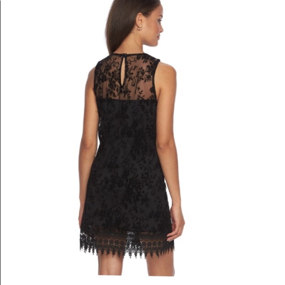 Speechless Crochet Floral Shift Dress